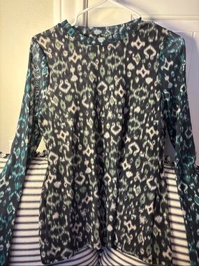 INC International Concepts Black Teal and White Long Sleeve Printed Tee